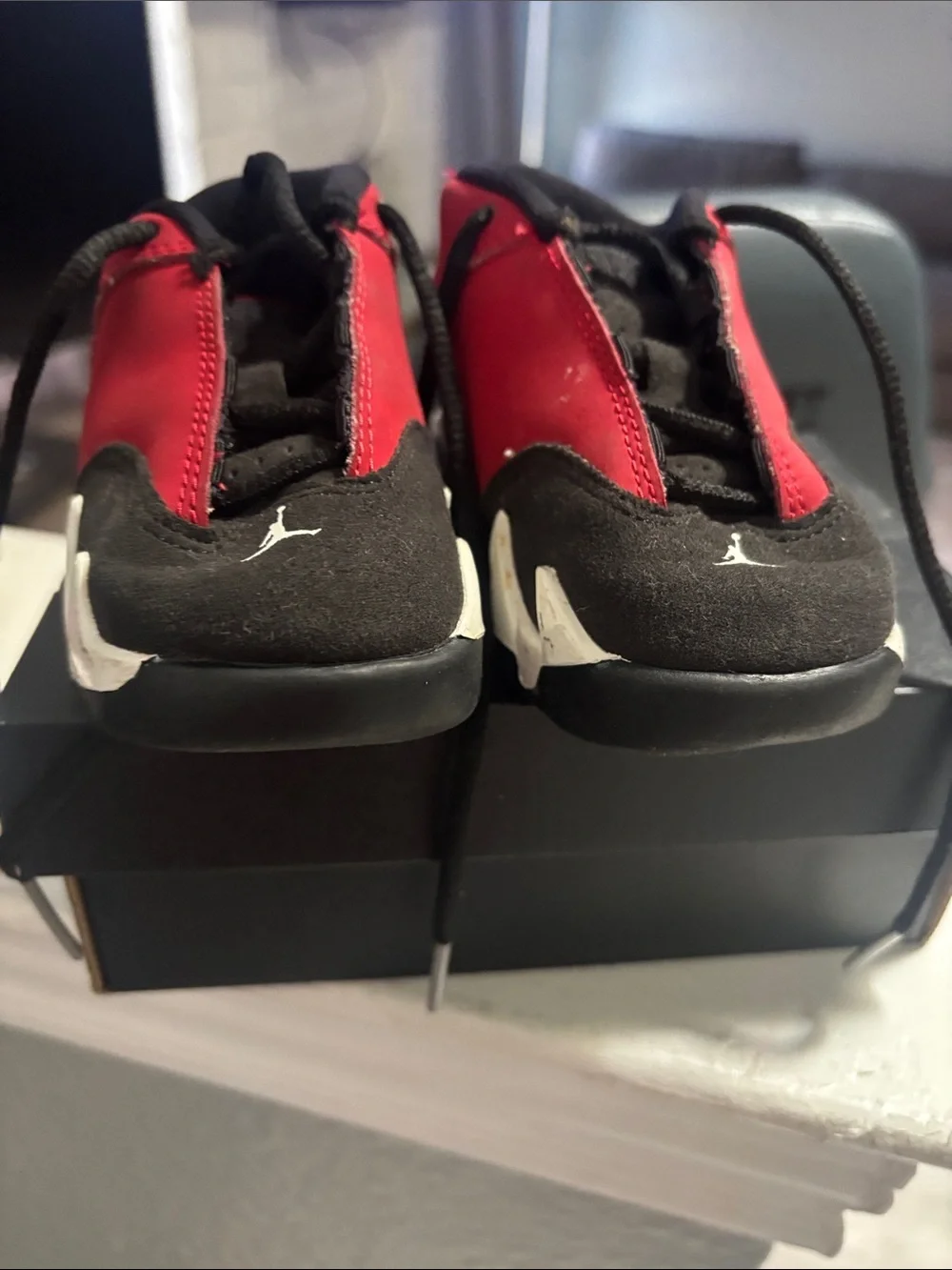 Jordan Kids Red and Black Low-Top Sneakers